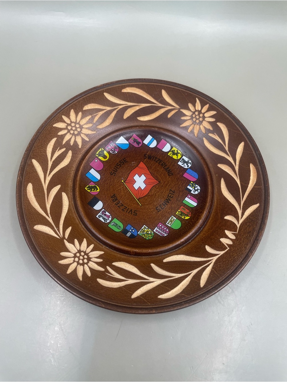 Switzerland Walter Stähli Coat Of Arms Wood Hand Carved 4.7” Saucer Trinket Dish